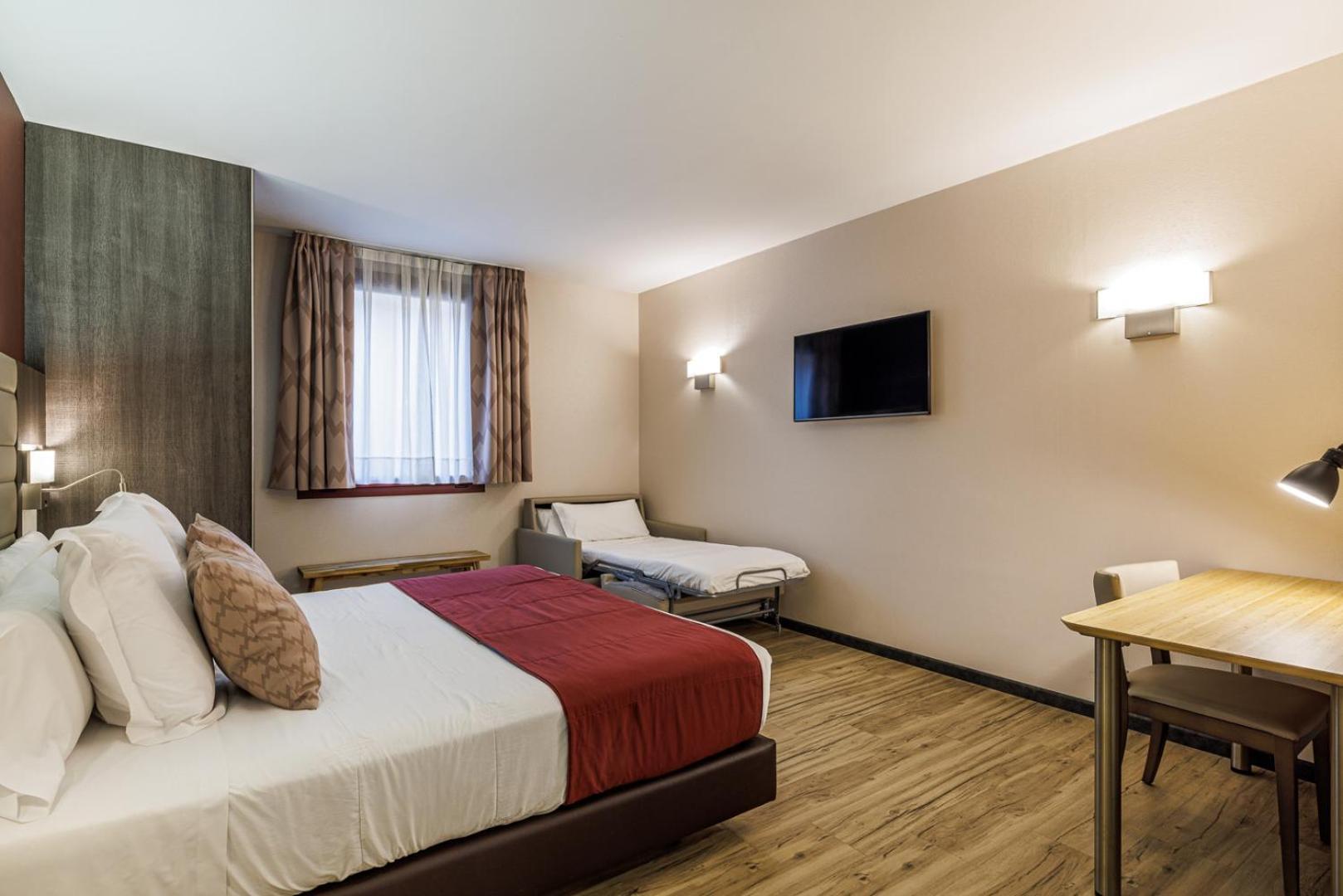 Ronda Lesseps Hotel 4*